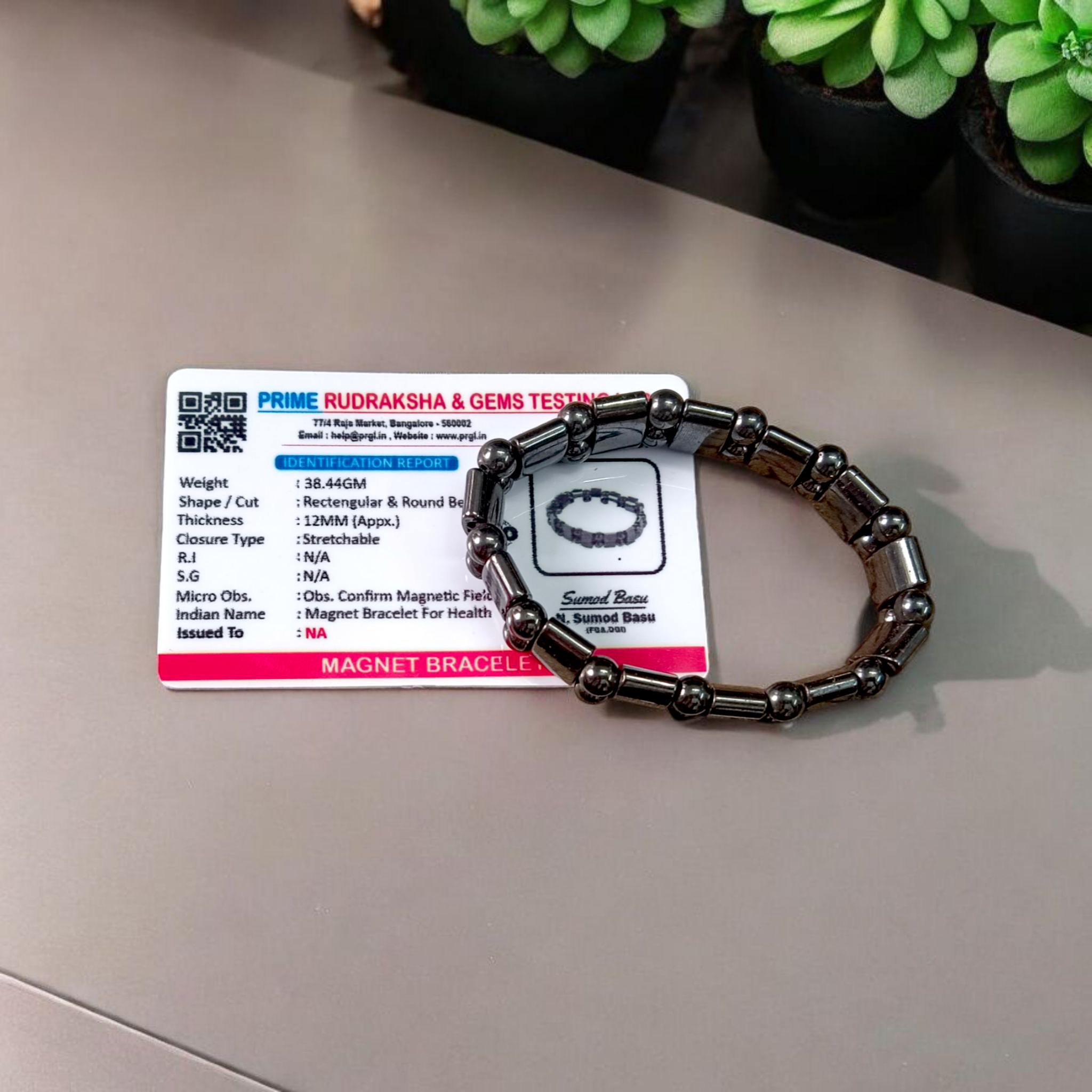 Black Magnetic Therapy Bracelet with Modern Link Design, Lab Certified for Weight Loss and BP Control