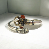 Mahadev Rudraksh Kada, made with authentic Rudraksha beads, symbolizes Lord Shiva’s blessings and offers protection, mental clarity, and healing.