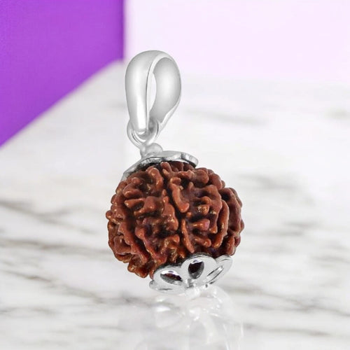 7 Mukhi Rudraksha Pendant – Prosperity, Strength & Divine Blessings