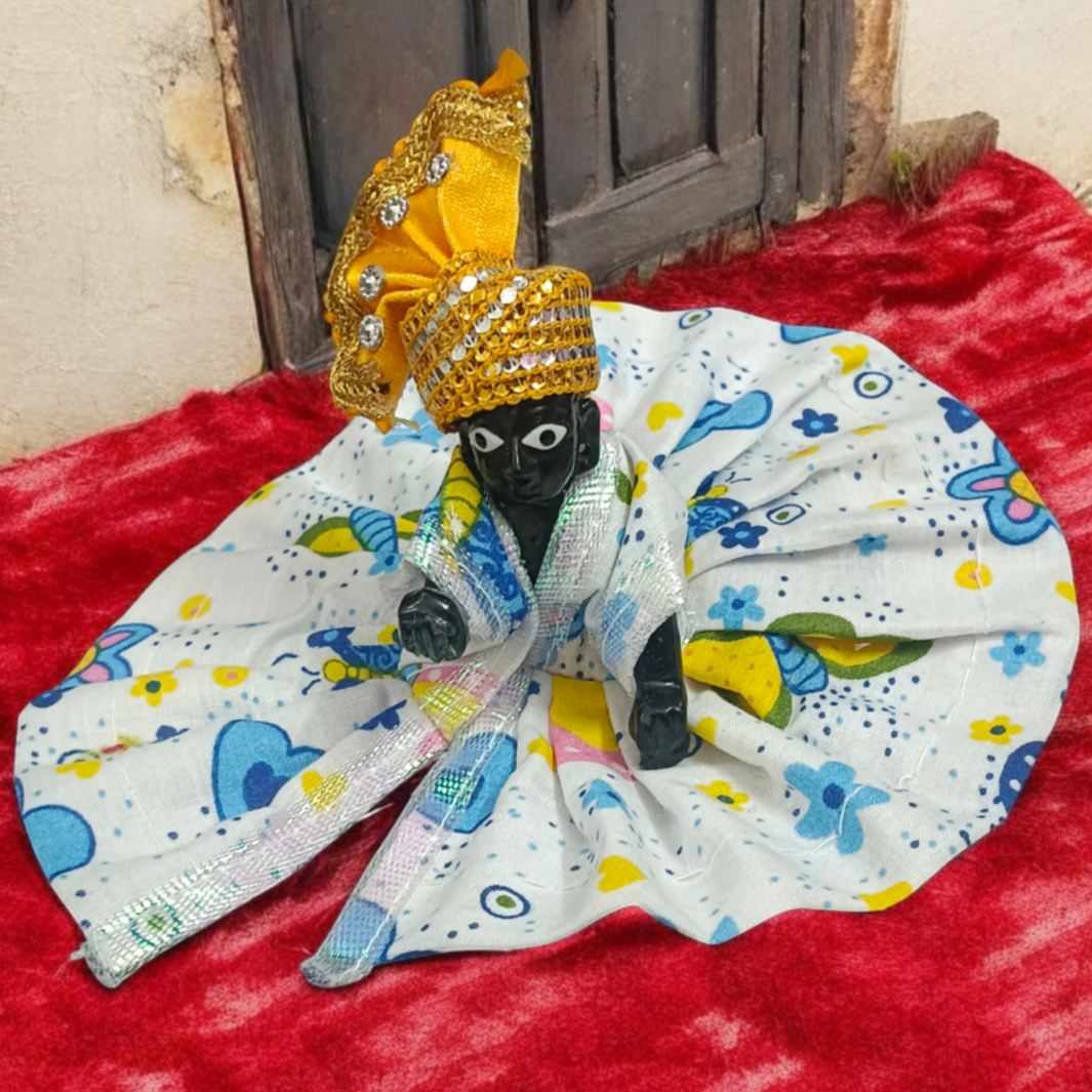 A Set of 6 Laddu Gopal Pagdis (crowns) designed for size 2 No. Krishna idols, perfect for adorning your Bal Gopal idol during daily worship, prayers, and festive occasions.