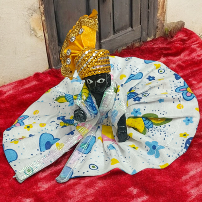 A Set of 6 Laddu Gopal Pagdis (crowns) designed for size 2 No. Krishna idols, perfect for adorning your Bal Gopal idol during daily worship, prayers, and festive occasions.