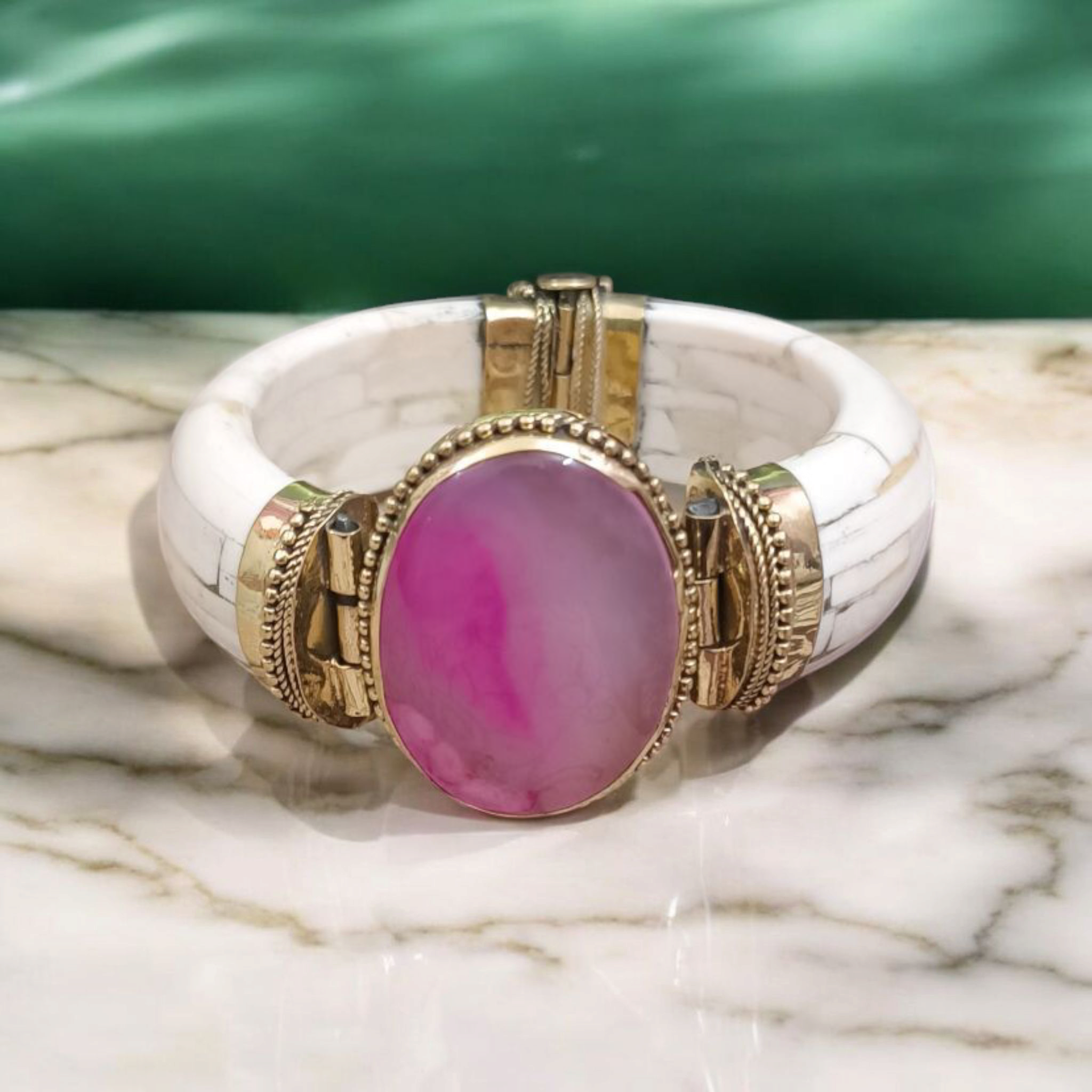 A beautiful Pink Agate Bracelet with an antique finish, designed for both men and women. The bracelet features soothing pink hues and calming properties, perfect for emotional healing.