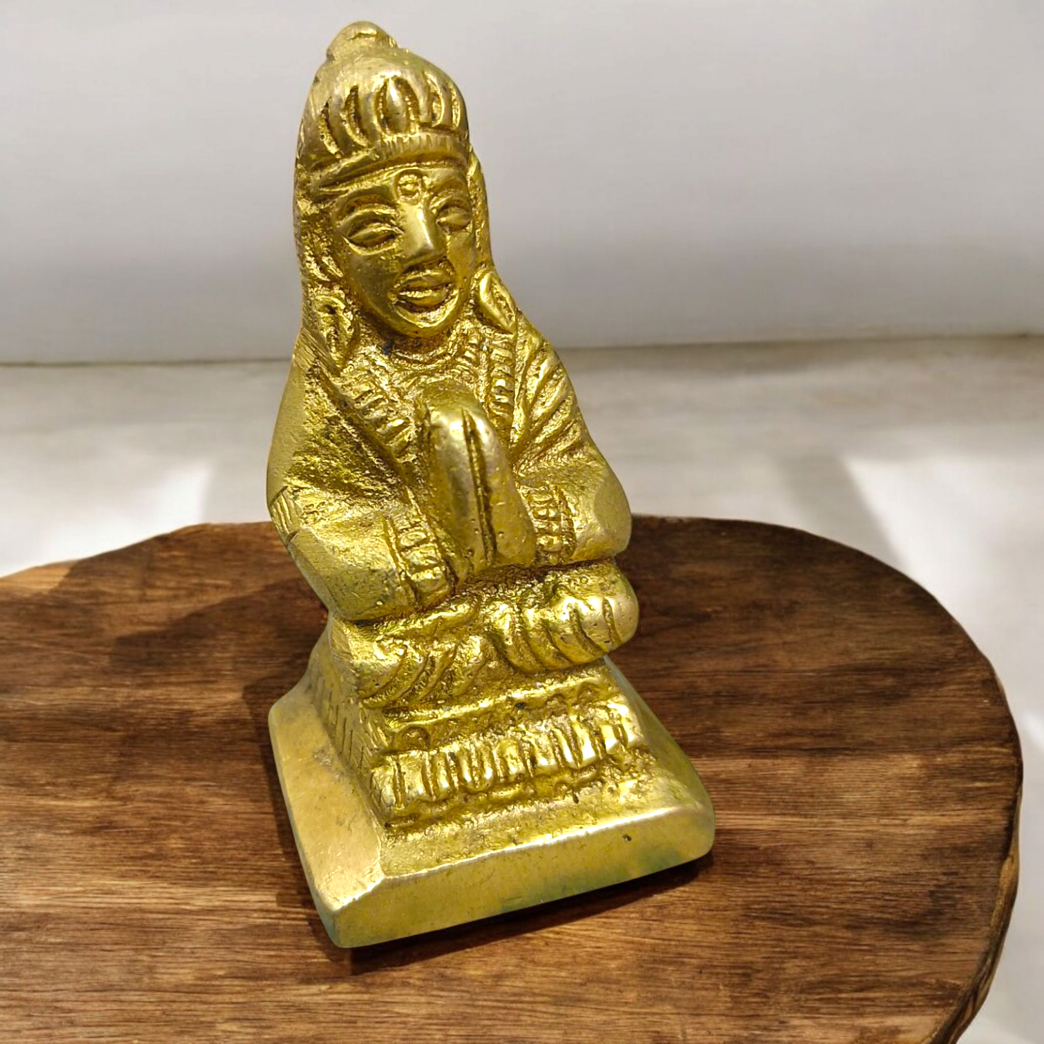 A small brass Parvati Mata Murti idol, intricately designed with a divine representation of Maa Parvati, ideal for worship and spiritual practices.