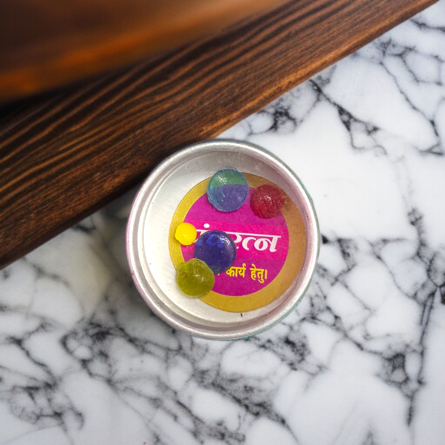 An image showing the Panch Ratna set containing five precious gemstones - Emerald, Diamond, Pearl, Ruby, and Saffron, ideal for Hawan and Pooja ceremonies