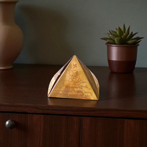 Copper Vastu Pyramid Yantra – For Pillar Tops, Energy Balancing & Vastu