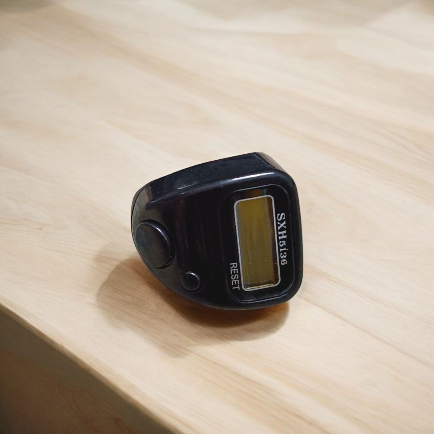 Finger Counter Portable Hand Finger Counting Machine Digital Hand Electronic Tally Counter