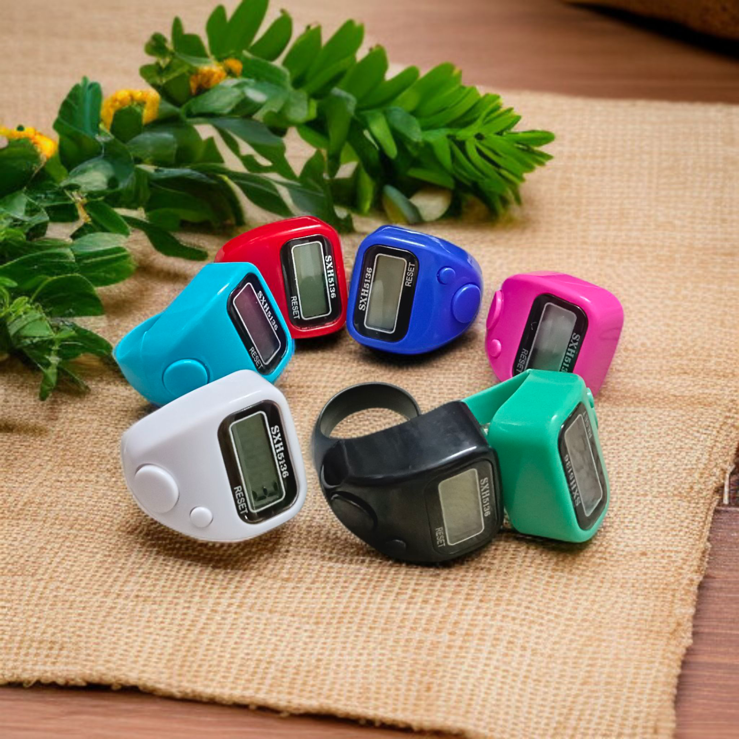 Finger Counter Portable Hand Finger Counting Machine Digital Hand Electronic Tally Counter