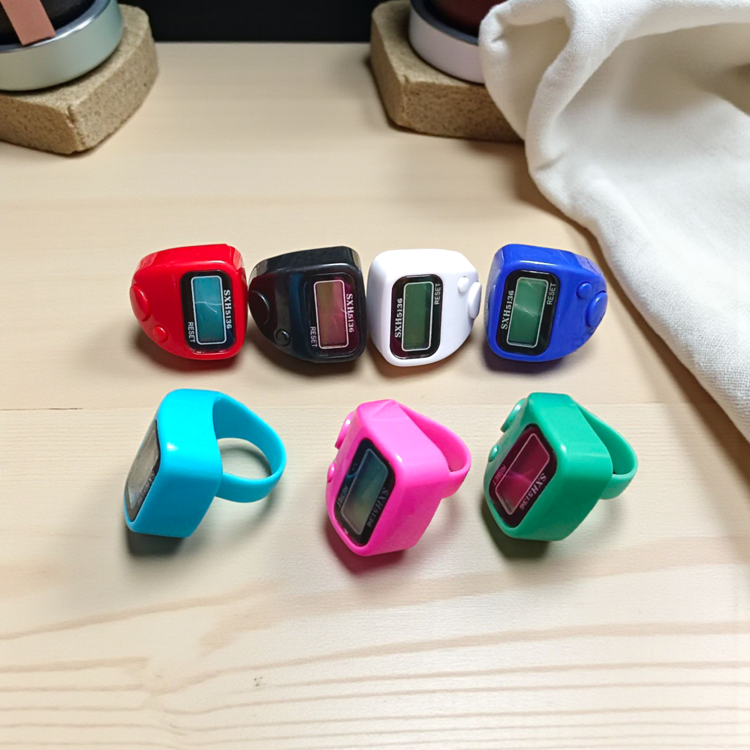 Finger Counter Portable Hand Finger Counting Machine Digital Hand Electronic Tally Counter