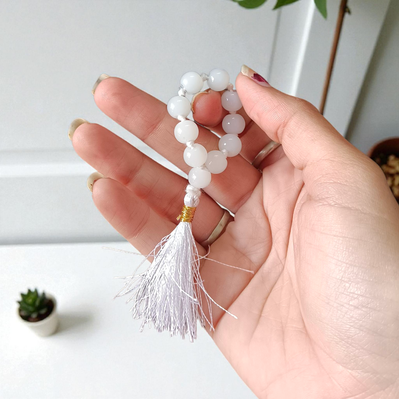 Image of Natural White Agate (Safed Hakik) Finger Mala with 9+1 Beads of 8mm size, Lab Certified, ideal for meditation, chanting, healing, and puja rituals