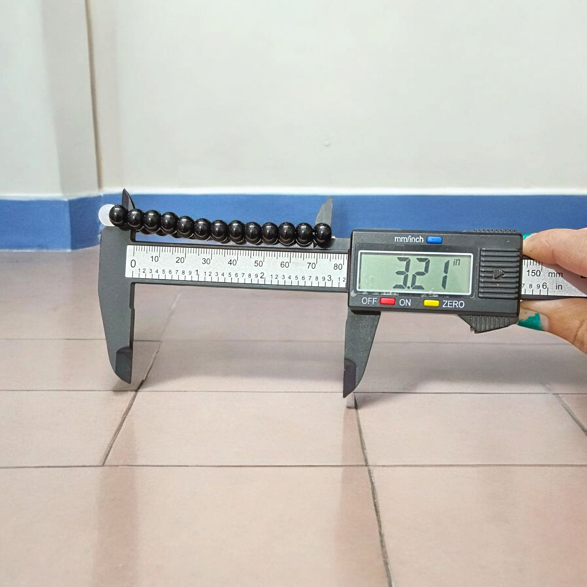 Lab Certified Natural Black and White Agate (Hakik) Bracelet with 8mm Beads for Healing and Energy Balance