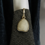 Machhmani Stone Pendent – White Machmani Pendent with Lab Certificate