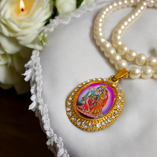 Natural Moti Mala with Radha Krishna Locket – Pearl Pendant Mala