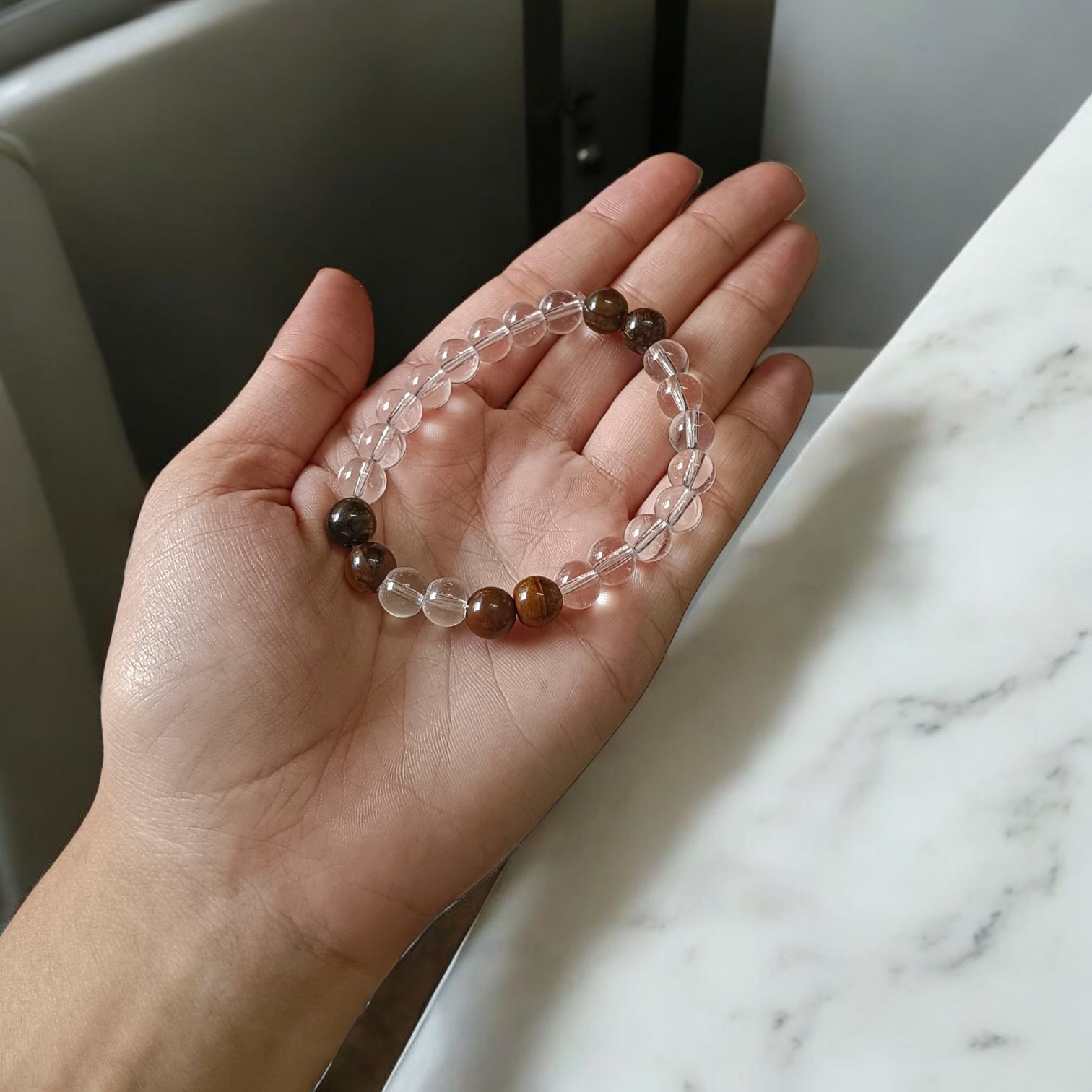 Natural Clear Quartz and Tiger Eye Bracelet 8MM Stretchable Lab Certified Crystal Healing Bracelet for Wealth Protection Energy Balance