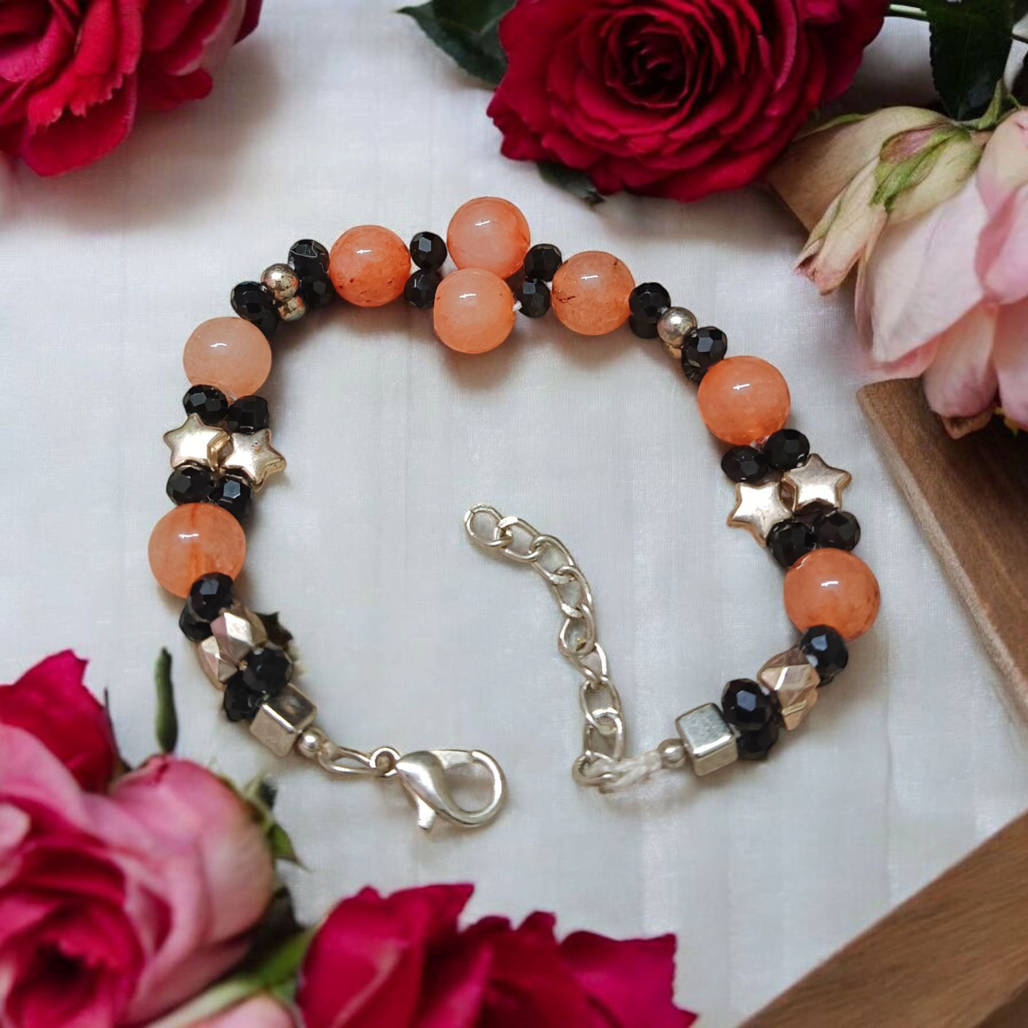 Natural Hessonite (Gomed) bracelet with 8mm round beads, stretchable and lab certified—used for mental clarity, Rahu balance, and spiritual healing