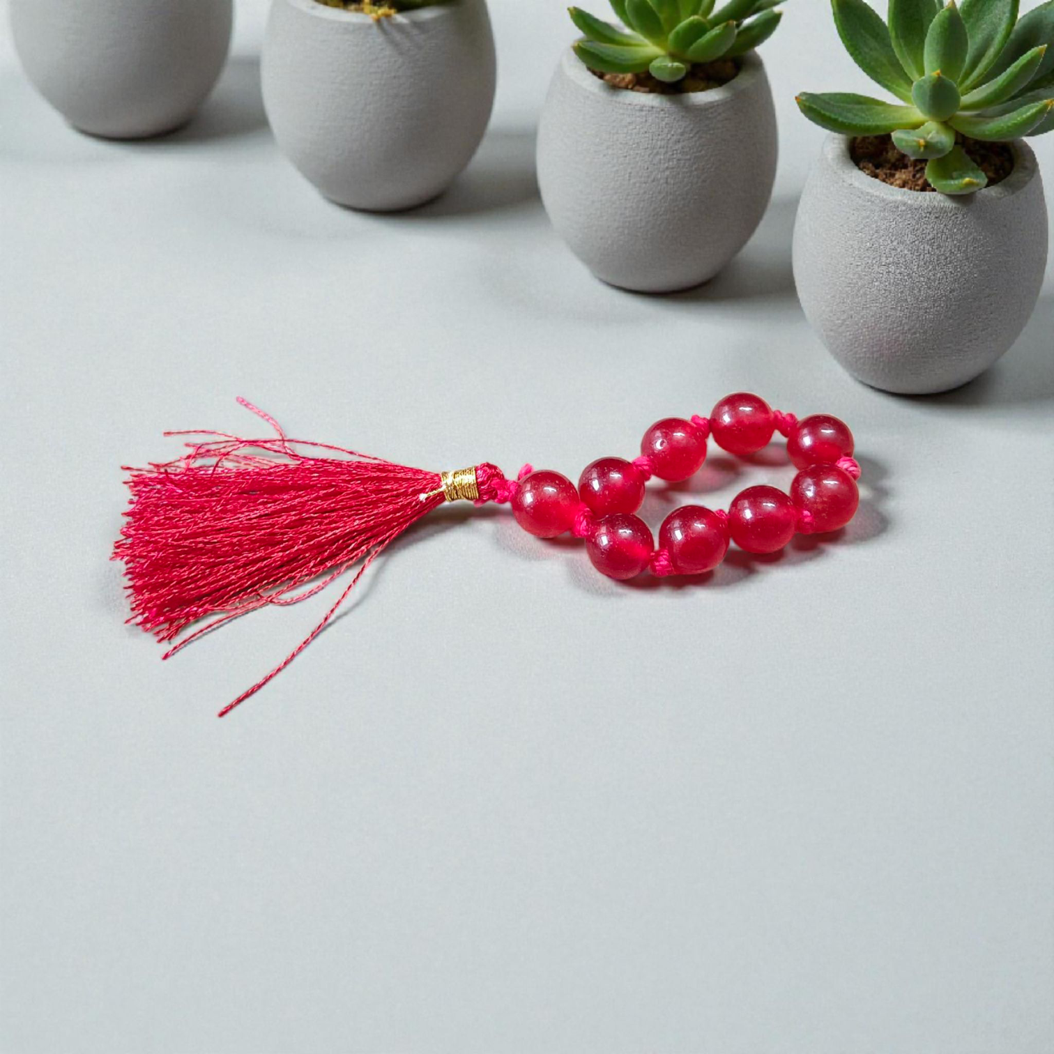 Natural Red Agate Finger Mala featuring 9+1 smooth 8mm Red Hakik beads, lab-certified gemstone mala used for protection, grounding, and meditation