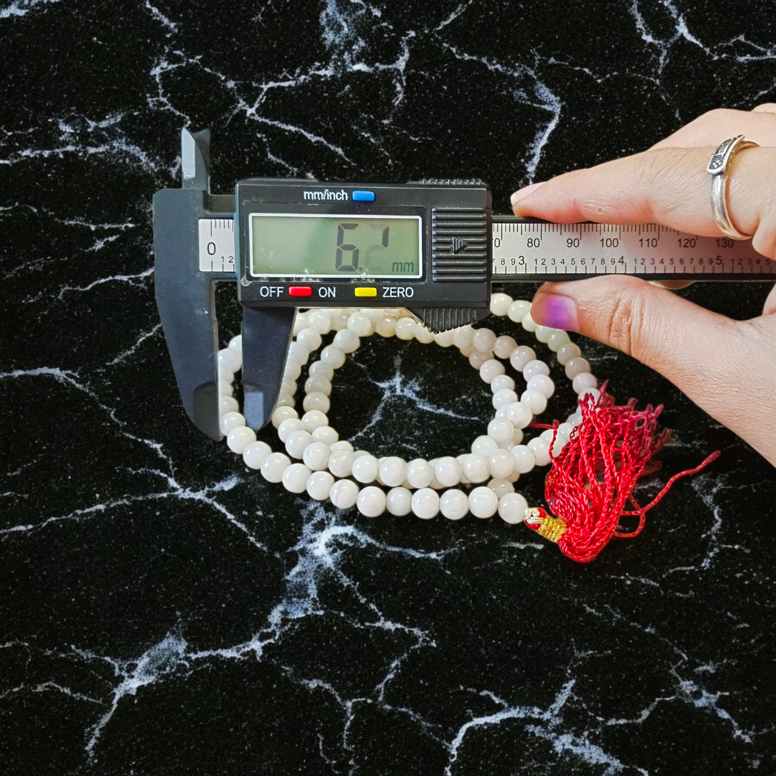 Natural white agate (safed hakik) mala with 108+1 beads, 6mm size, used for healing, meditation, and spiritual protection