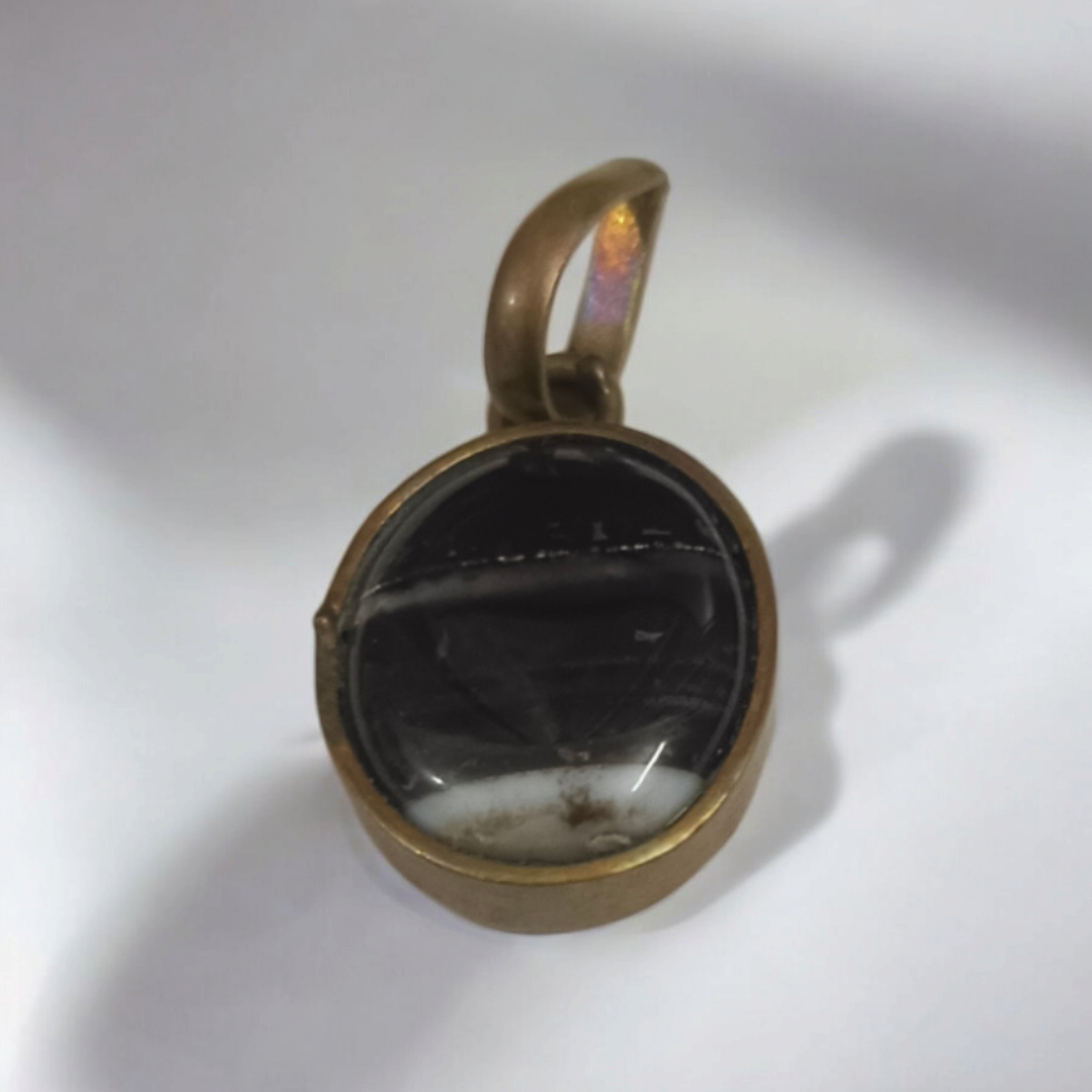 Original Black Sulemani Pendant - Lab Certified – Spiritual Jewelry for Focus and Emotional Stability