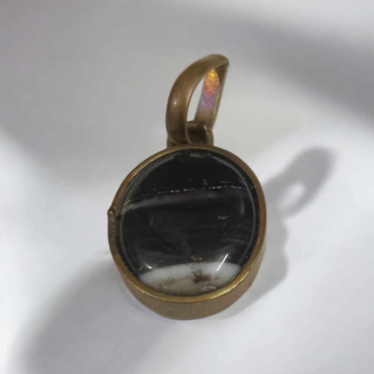 Original Black Sulemani Pendant - Lab Certified – Spiritual Jewelry for Focus and Emotional Stability